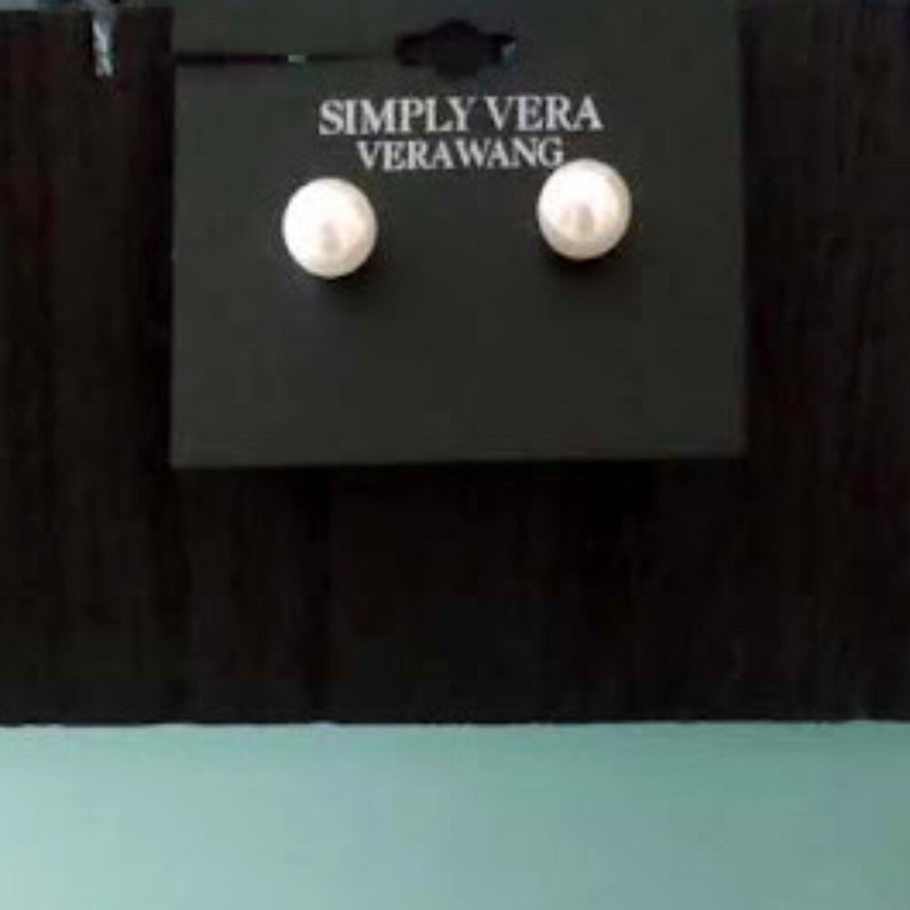 VERA WANG Romantic Gunmetal White Pearl Stud Earrings**NEW! - Picture 3 of 7
